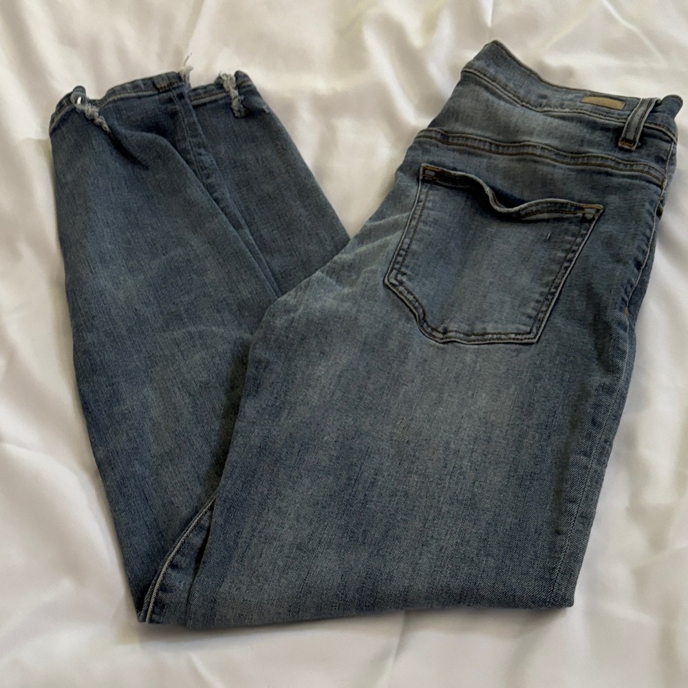Sneak Peek Blue Ankle & Cropped Jeans